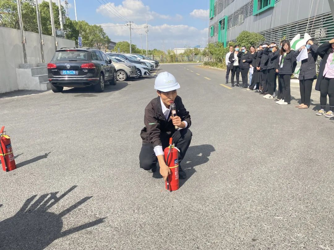 薩震節能空壓機開展消防演練，防患于未然！.jpg